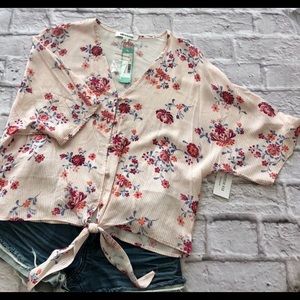 NWT PINK FLORAL TIE FRONT TOP